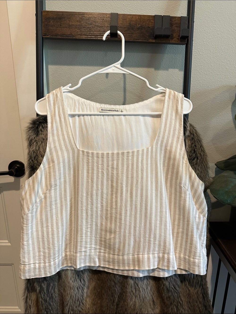 Abercrombie & Fitch Cream and White Striped Linen-Blend Square Neck Tank - Picture 2 of 6